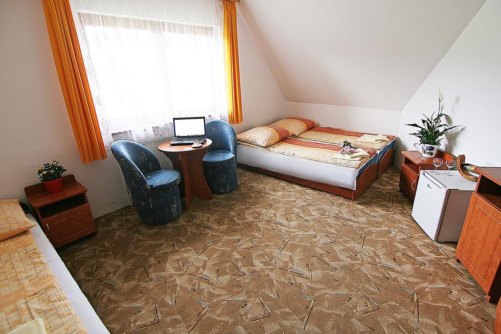 Willa Slavita Wygodne Pokoje Z Lazienkami, Tv, Wifi, Duzy Parking Ul Pardalowka Zakopane Bilik gambar